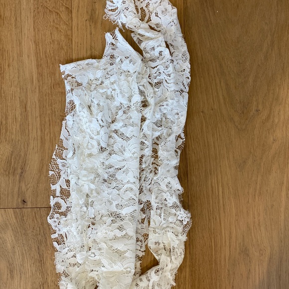 SOLD MIKAELLA Wedding Dress - Picture 9 of 16